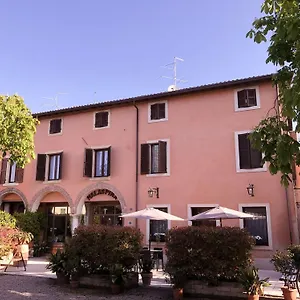 corte-malaspina-sandra.hotelinveneto.com/