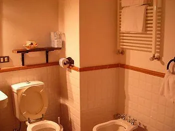 Aparthotel Residenza d'Epoca Palazzo Malfatti Massa Marittima 3*,  Italia